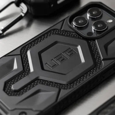 IPHONE 14 SERIES UAG IPHONE MONARCH PRO: MAGSAFE COMPATIBLE, RUGGED, SHOCKPROOF, PREMIUM PROTECTIVE COVER BLACK — alternate view